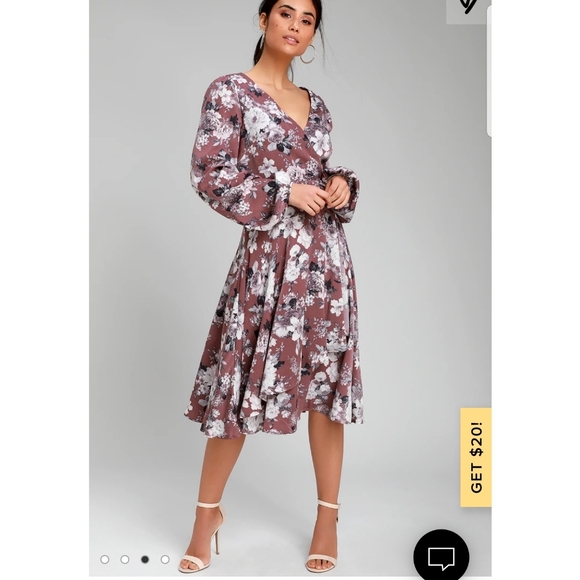 Lulus Dresses & Skirts - NWT
Lulu's Dusty Purple Floral Midi Wrap Dress